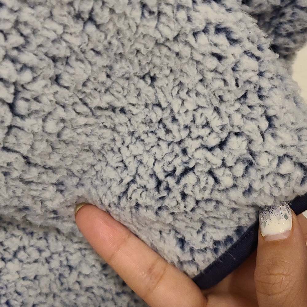 Sherpa pull over - Picture 3 of 3